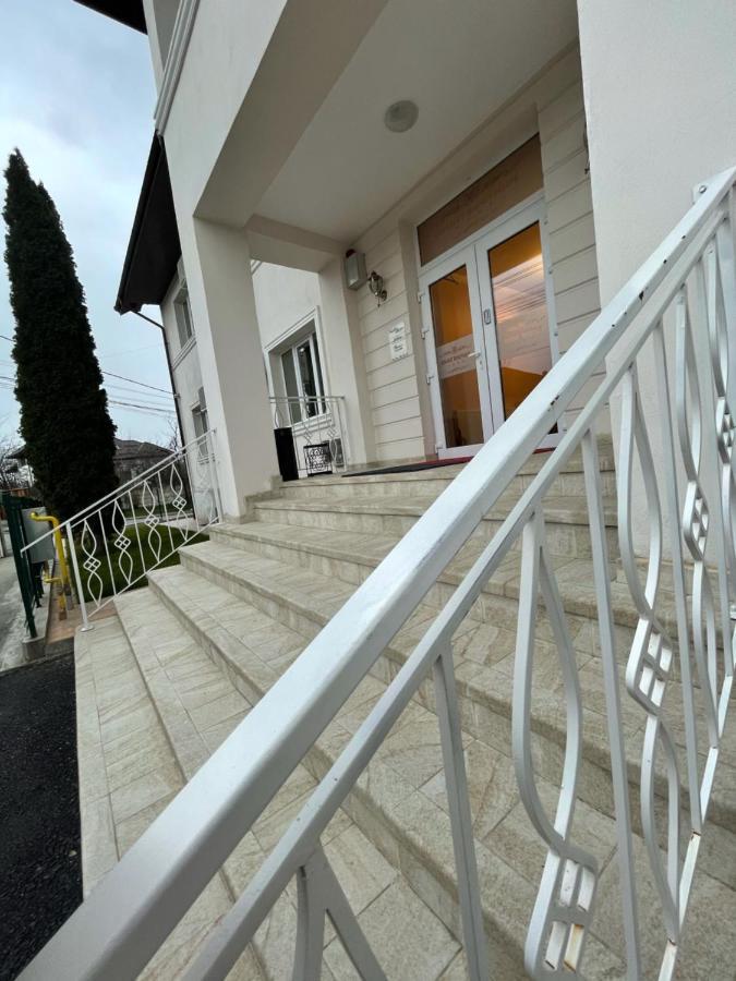 Cochet Boutique Hotel Targu Jiu Bagian luar foto
